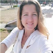 Vous avez besoin d'un professeur de Français ? Je suis là pour vous guider .